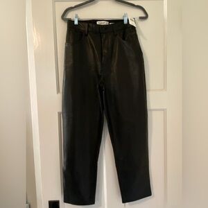 Abercrombie & Fitch- NWT- Vegan Leather Ankle Straight- 28 R
